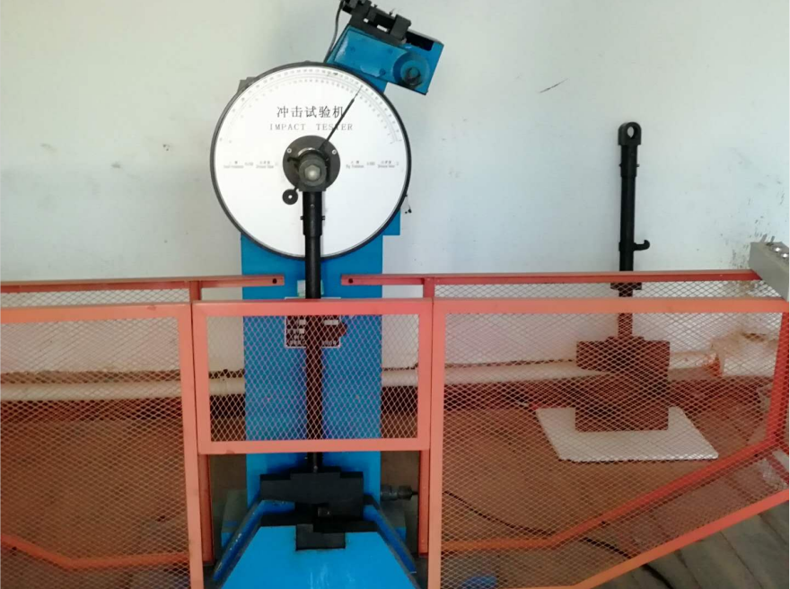 微機(jī)控制電液伺服萬(wàn)能試驗(yàn)機(jī)、金相顯微鏡